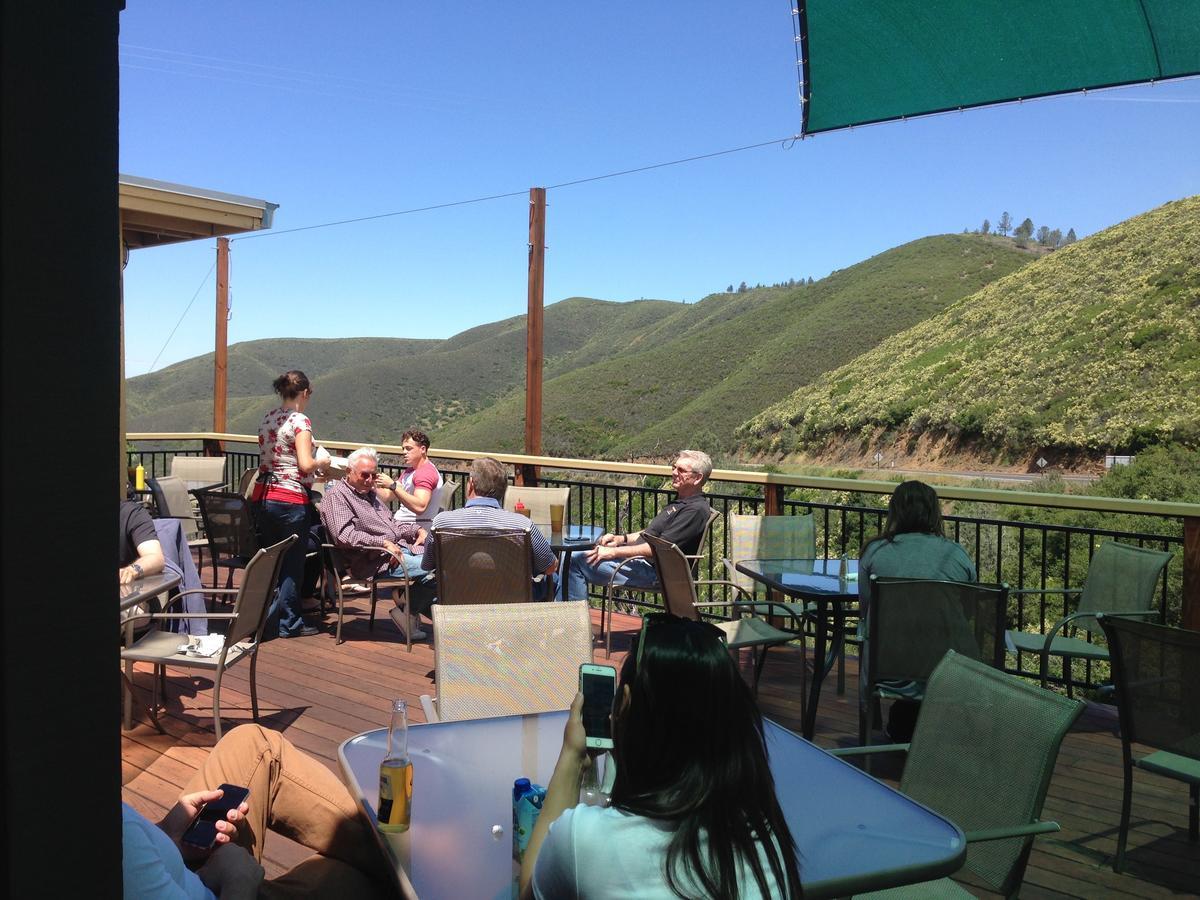 Motel Priest Station Cafe &